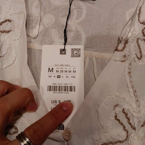 Zara White Long Sleeve Dress with Floral Accents - Picture 4 of 6